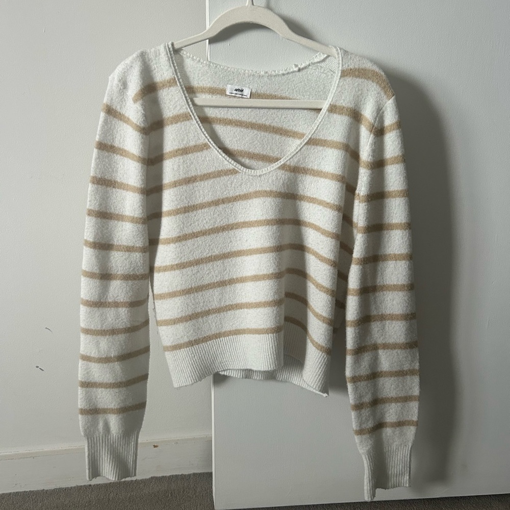 Aerie unREAL Voop Sweater